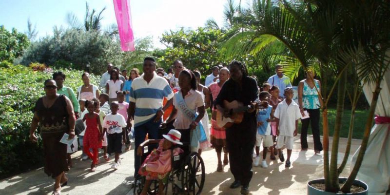 I Wish To Go To Ocean Park - Tianna Pompey