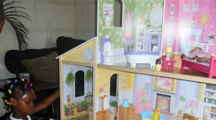 I Wish To Have A 'Big, Big, Big Dollhouse'